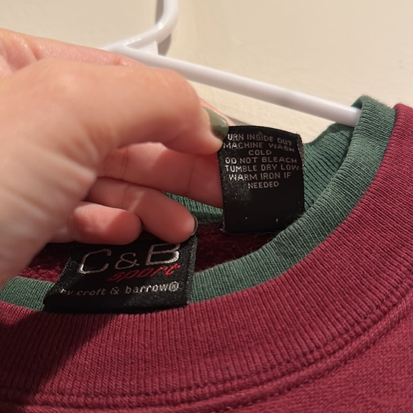 Vintage Christmas Grandma is the Beary Tops! Sweatshirt - Picture 8 of 11